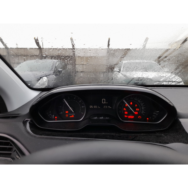 Pare boue avant droit PEUGEOT 208 1 Photo n°14