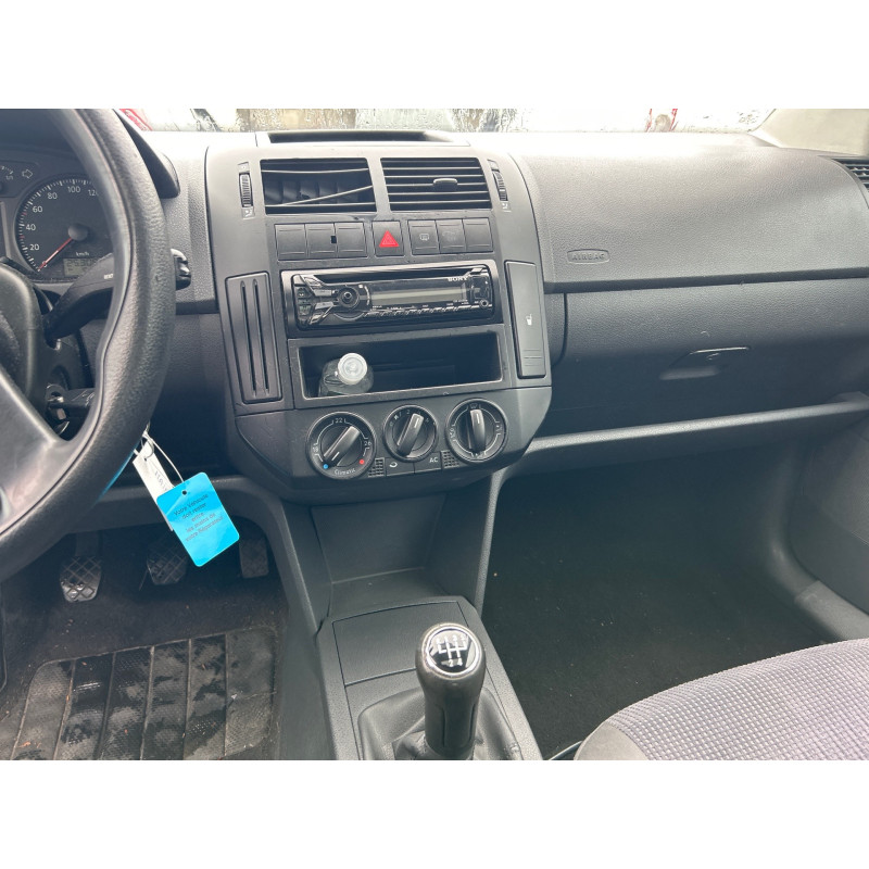 Vitre avant droit VOLKSWAGEN POLO 4 Photo n°6