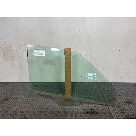 Vitre avant droit SKODA FABIA 2 Photo n°1