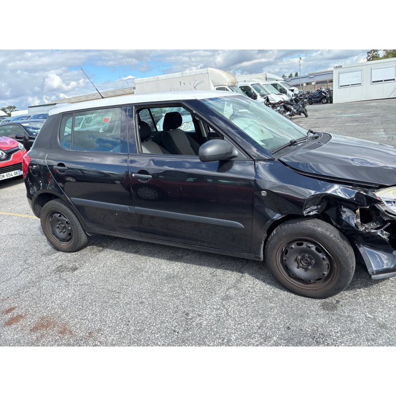 Vitre avant droit SKODA FABIA 2 Photo n°6