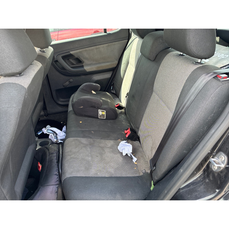 Vitre avant droit SKODA FABIA 2 Photo n°13
