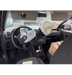 Vitre avant droit SKODA FABIA 2