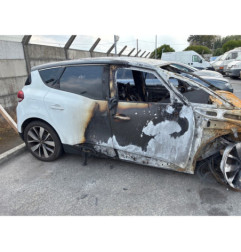 Poignee porte arriere gauche RENAULT SCENIC 4