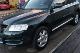 Verin de capot VOLKSWAGEN TOUAREG 1