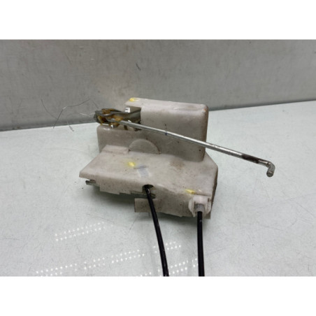 Serrure arriere droit SUZUKI ALTO 3