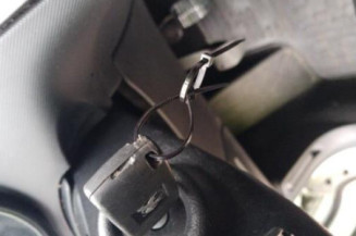 Pretensionneur de ceinture avant droit PEUGEOT 308 1