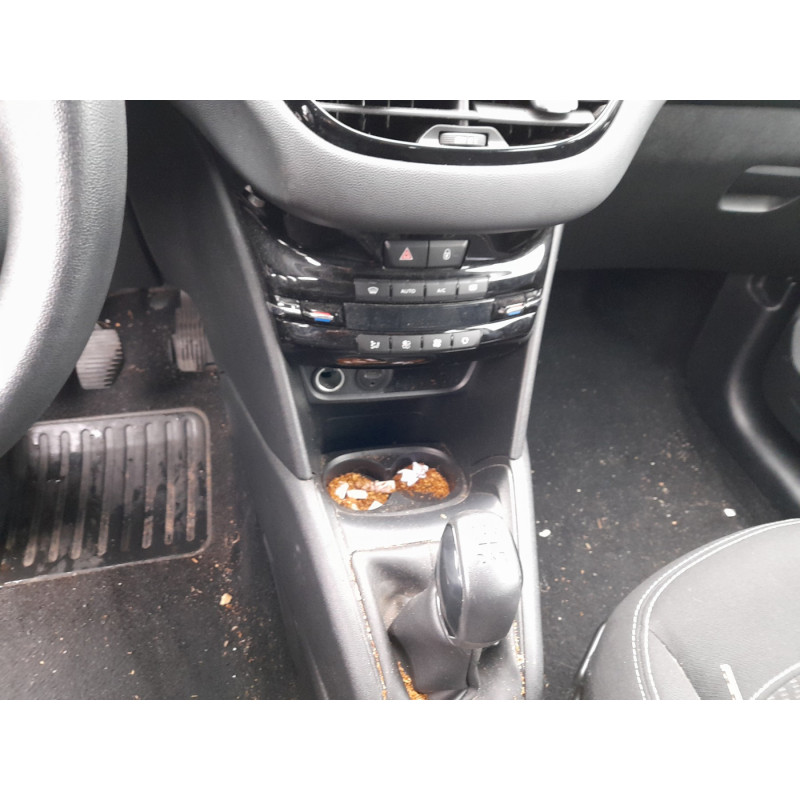 Boitier BSI PEUGEOT 208 1 Photo n°12