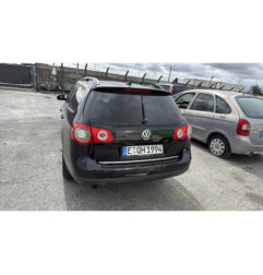 Serrure avant droit VOLKSWAGEN PASSAT 5