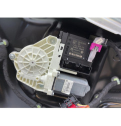 Leve vitre electrique avant droit VOLKSWAGEN PASSAT 5