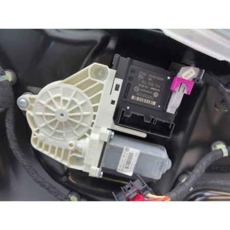 Leve vitre electrique avant droit VOLKSWAGEN PASSAT 5