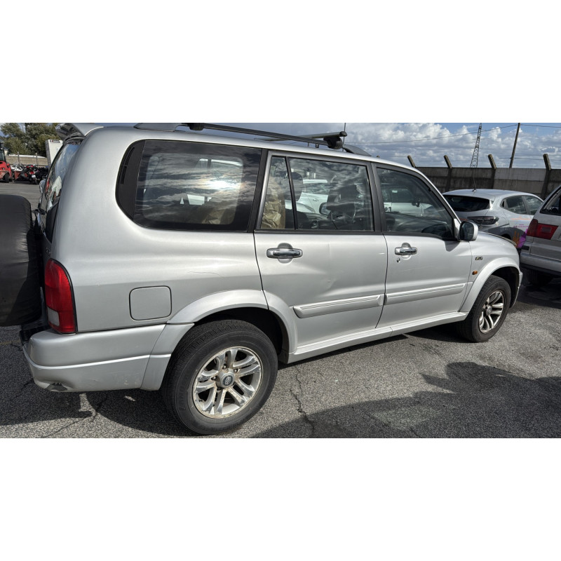 Vase de lave glace SUZUKI GRAND VITARA Photo n°20