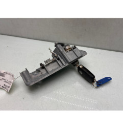 Poignee porte coffre gauche VOLKSWAGEN CADDY 3
