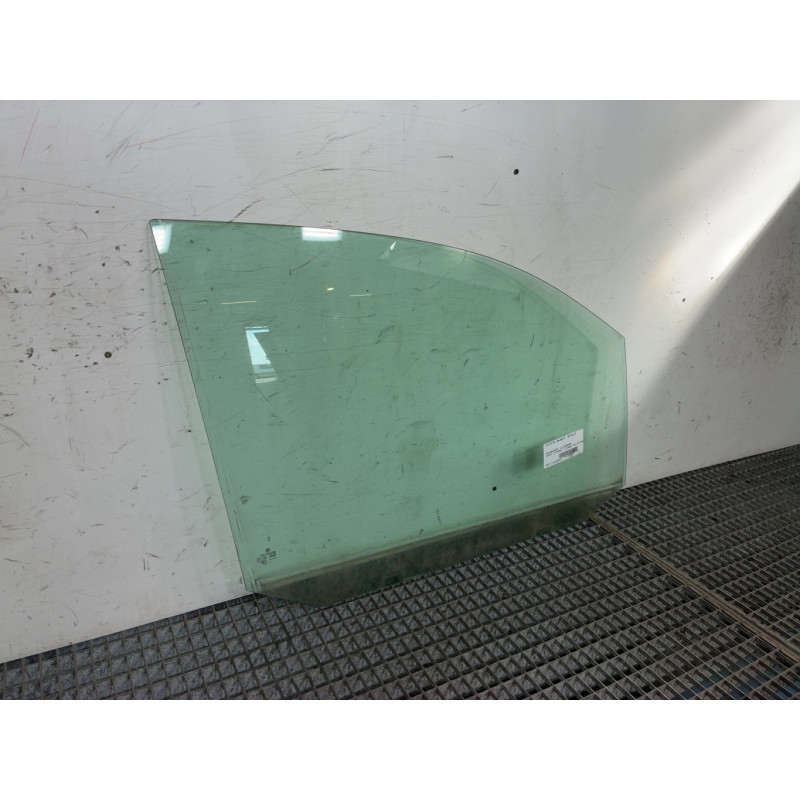 Vitre avant droit VOLKSWAGEN CADDY 3 Photo n°3