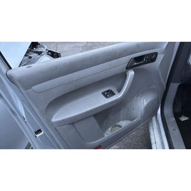 Vitre avant gauche VOLKSWAGEN CADDY 3 Photo n°13