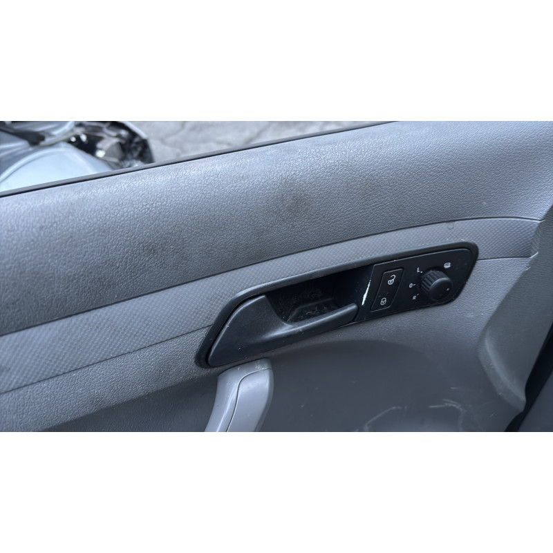 Vitre avant gauche VOLKSWAGEN CADDY 3 Photo n°14