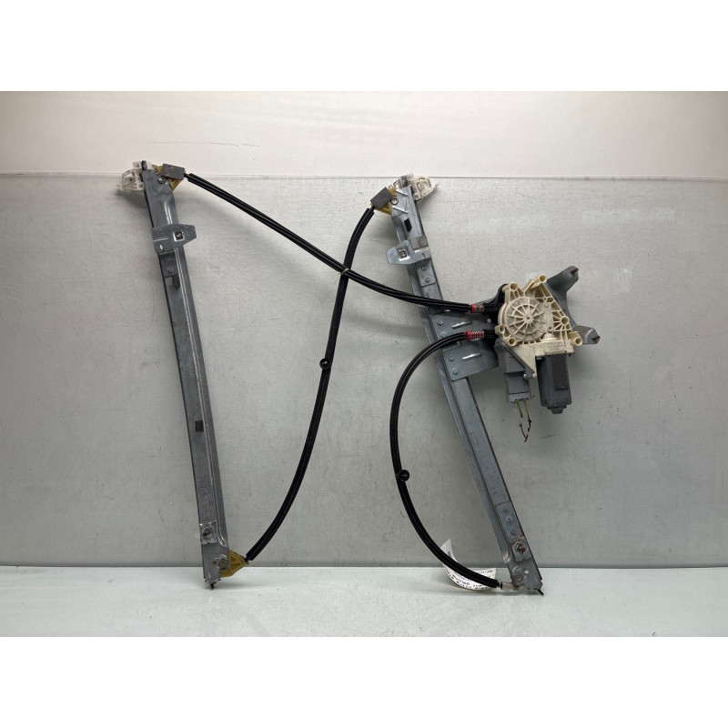 Leve vitre electrique avant gauche CITROEN XSARA PICASSO Photo n°3