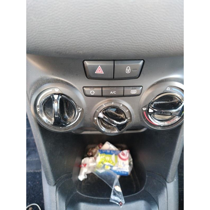 Amortisseur avant gauche PEUGEOT 208 1 Photo n°9