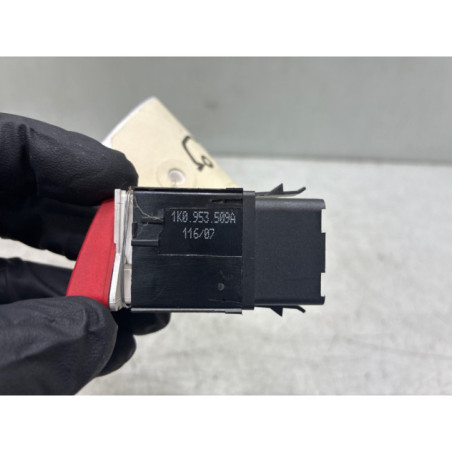 Bouton de warning VOLKSWAGEN GOLF 5 Photo n°1