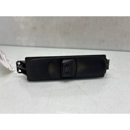 Interrupteur de leve vitre avant droit MERCEDES VITO 639