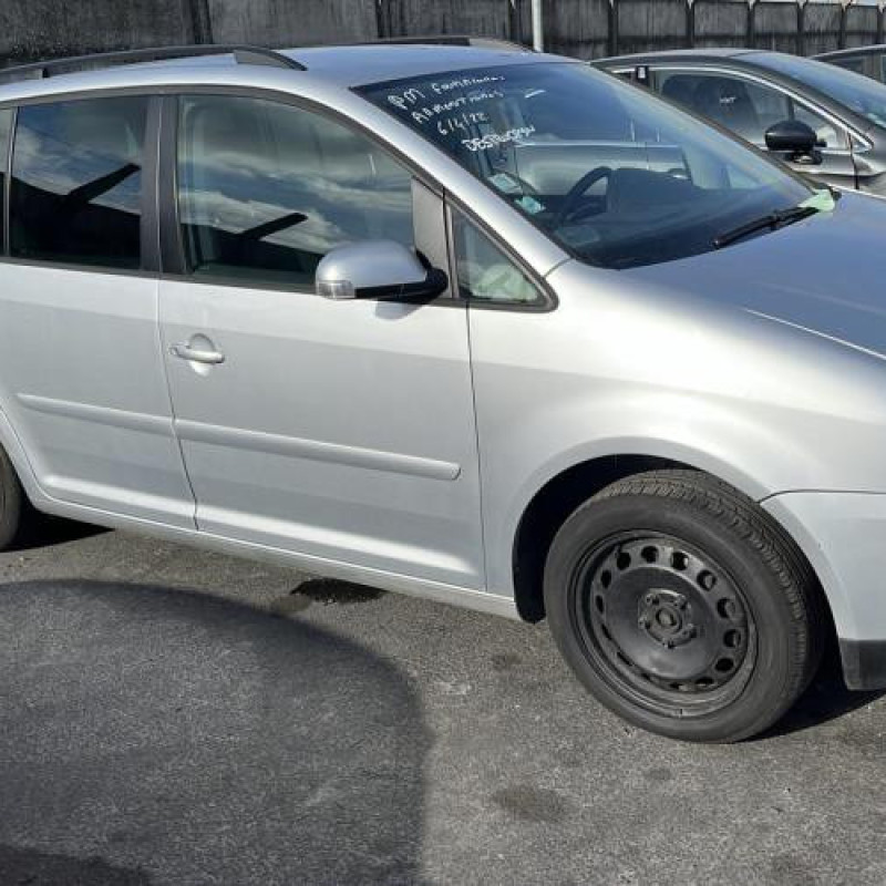 Compresseur clim VOLKSWAGEN TOURAN 1 Photo n°7