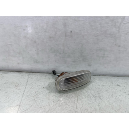 Repetiteur clignotant avant gauche (Feux) PEUGEOT BIPPER Photo n°1