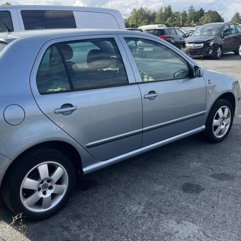 Feu arriere principal droit (feux) SKODA FABIA 1 Photo n°7