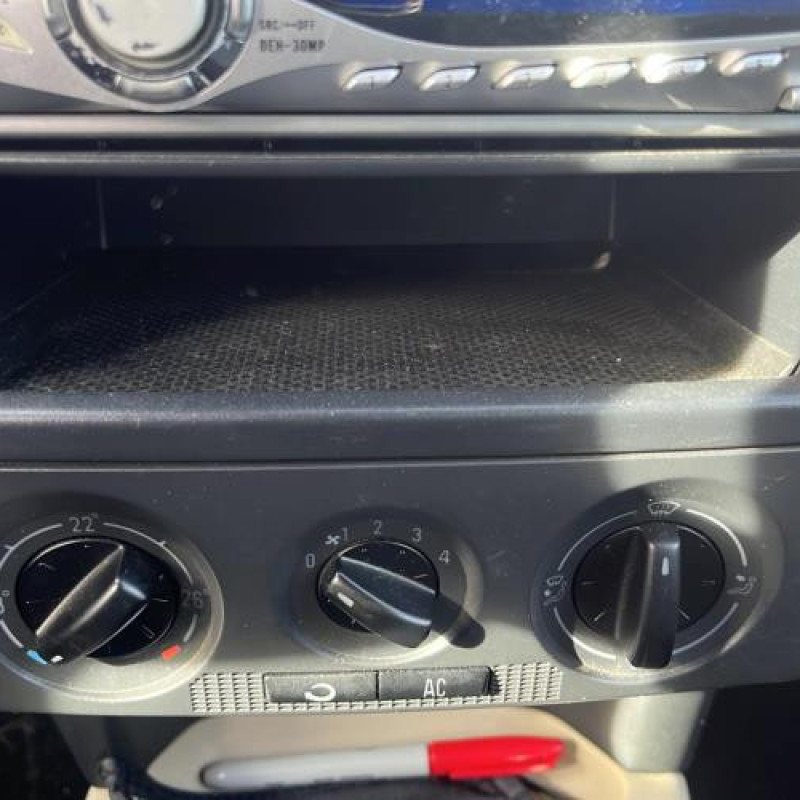 Pretensionneur de ceinture avant droit SKODA FABIA 1 Photo n°13