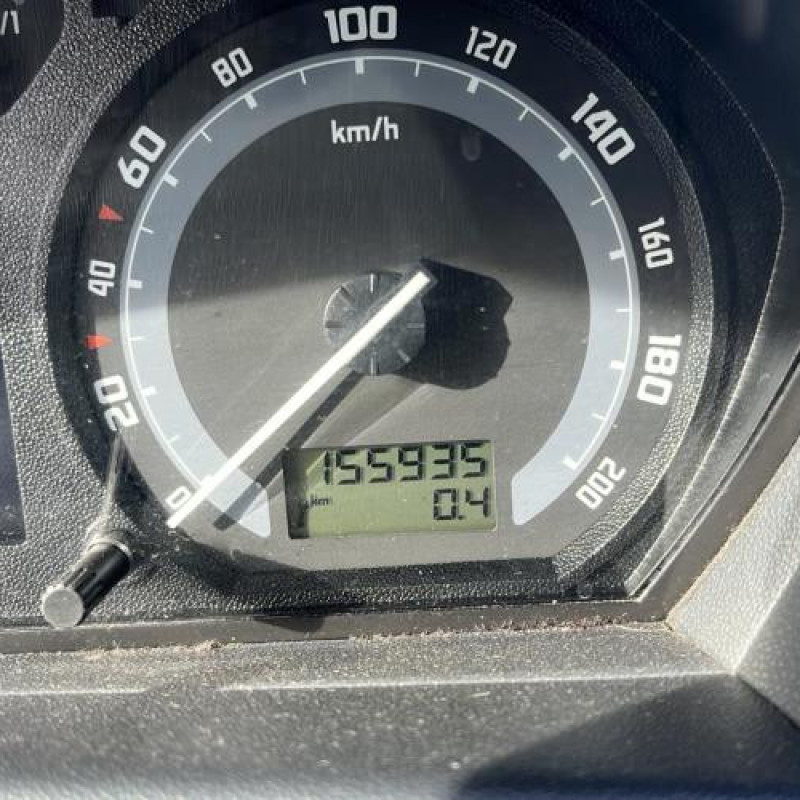 Pretensionneur de ceinture avant droit SKODA FABIA 1 Photo n°15