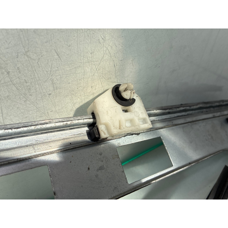 Leve vitre electrique avant gauche RENAULT MASTER 3 Photo n°1