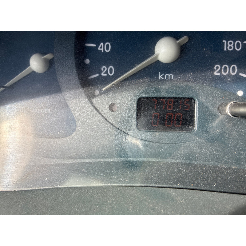 RENAULT KANGOO 1 PHASE 1 1.4i - 8V Photo n°16