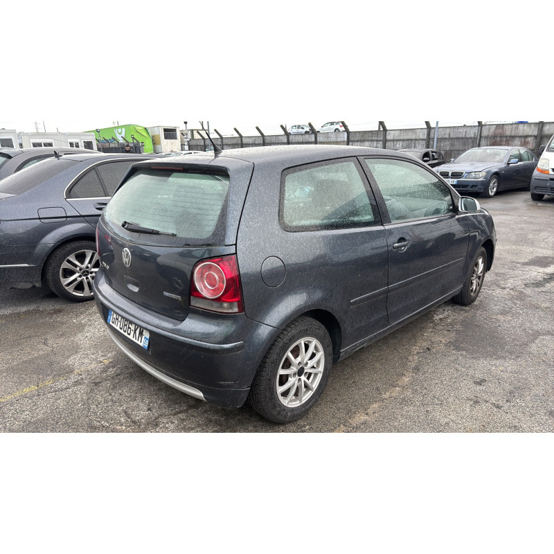 Pare boue avant gauche VOLKSWAGEN POLO 4 Photo n°7