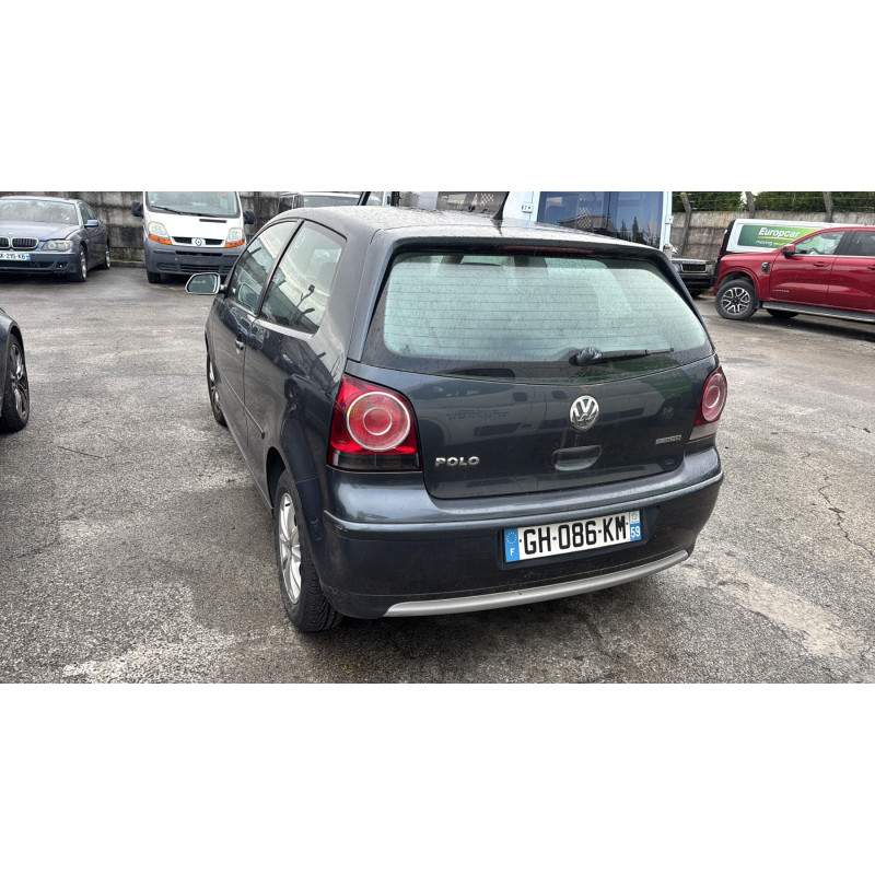 Pare boue avant gauche VOLKSWAGEN POLO 4 Photo n°9