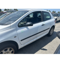 Pare boue avant droit PEUGEOT 307