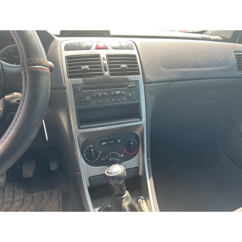 Pare boue avant droit PEUGEOT 307 Photo n°18