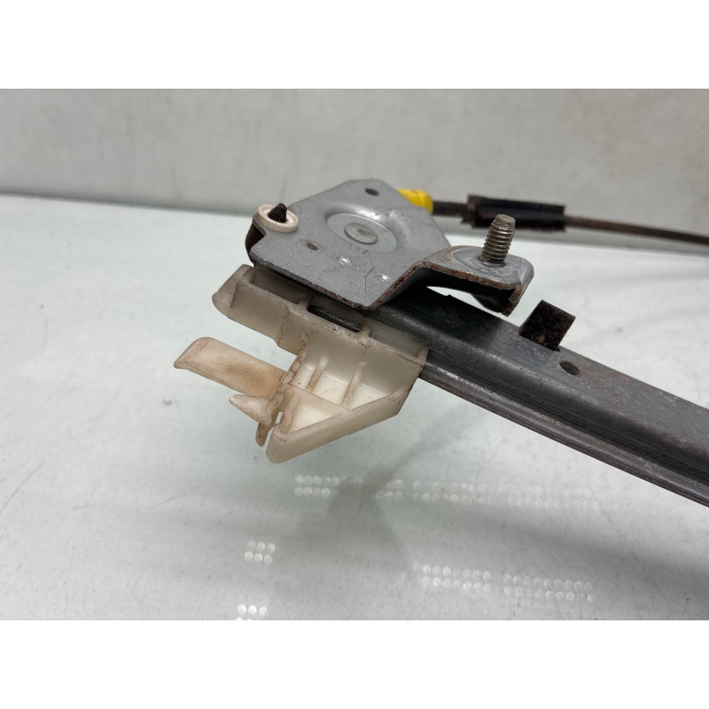 Leve vitre electrique avant gauche PEUGEOT 406 Photo n°6