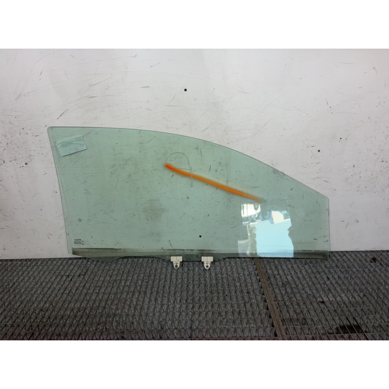 Vitre avant gauche RENAULT TWINGO 2 Photo n°4