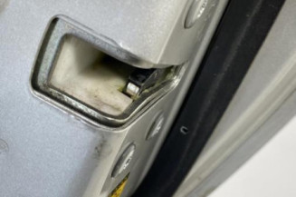 Porte arriere droit SUZUKI SWIFT 3