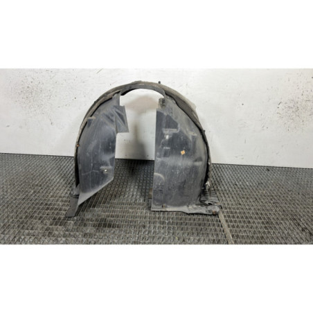 Pare boue avant gauche PEUGEOT 208 2