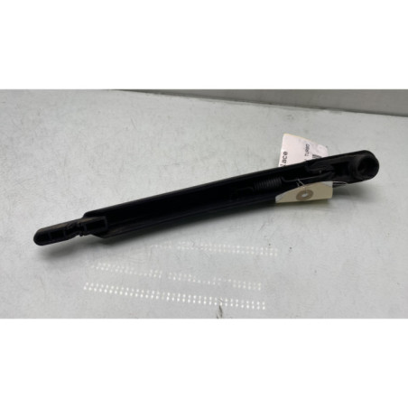 Bras essuie glace arriere PEUGEOT 208 2