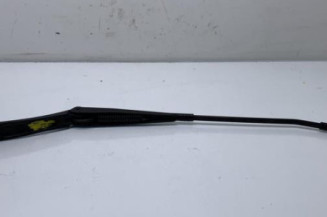 Bras essuie glace avant gauche FORD FIESTA 7