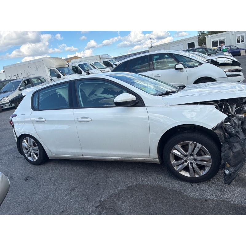 PEUGEOT 308 2 PHASE 2 1.5 BLUE HDI - 16V TURBO Photo n°3