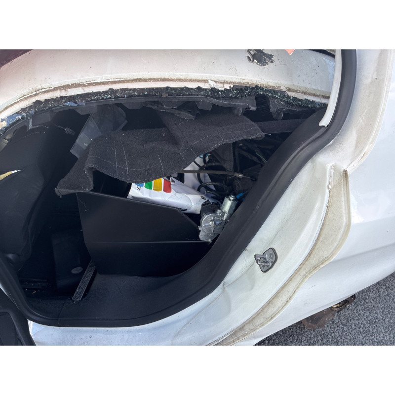 PEUGEOT 308 2 PHASE 2 1.5 BLUE HDI - 16V TURBO Photo n°9