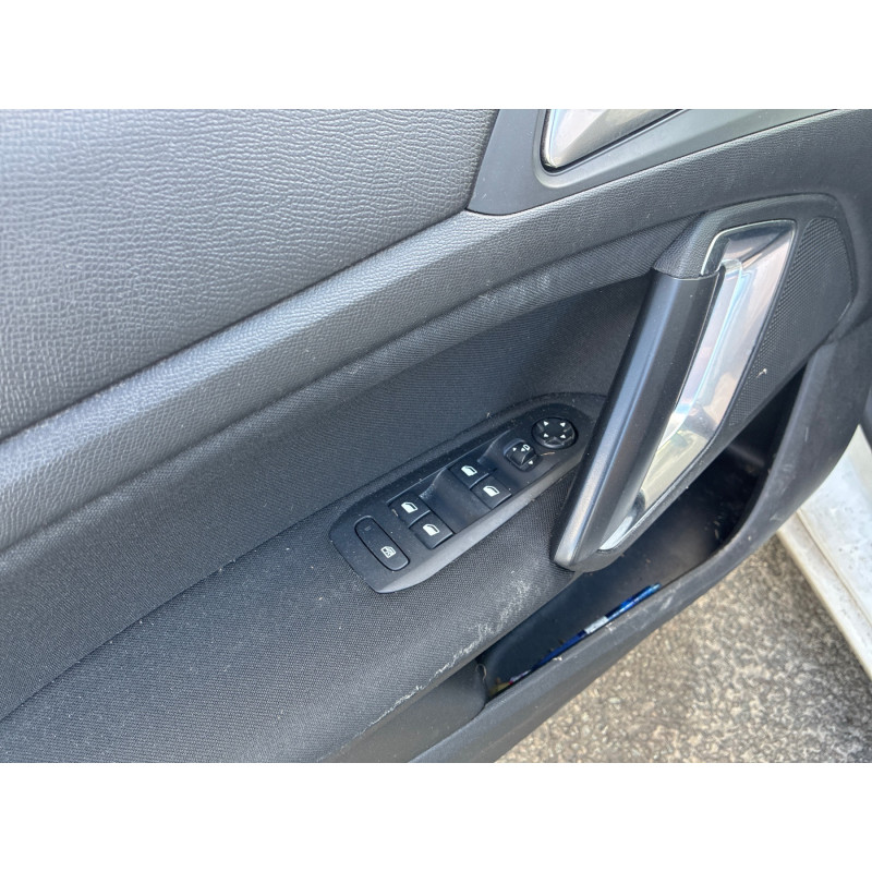 PEUGEOT 308 2 PHASE 2 1.5 BLUE HDI - 16V TURBO Photo n°15