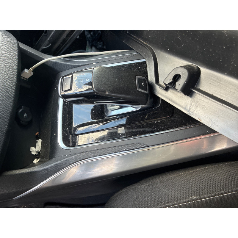 PEUGEOT 308 2 PHASE 2 1.5 BLUE HDI - 16V TURBO Photo n°17