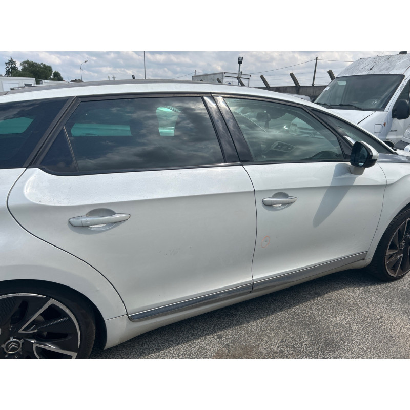 CITROEN DS5 PHASE 1 2.0 HDI - 16V TURBO Photo n°6