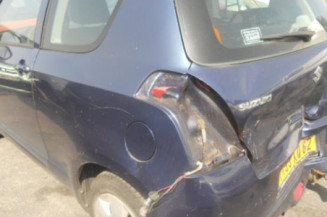 Bras essuie glace arriere SUZUKI SWIFT 3
