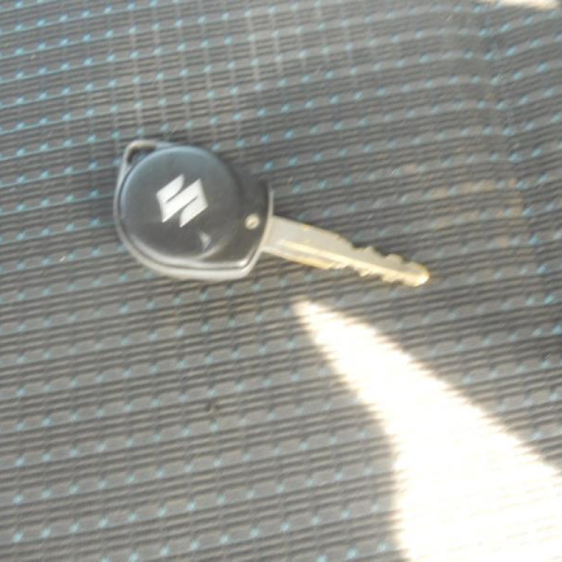 Bras essuie glace arriere SUZUKI SWIFT 3 Photo n°10