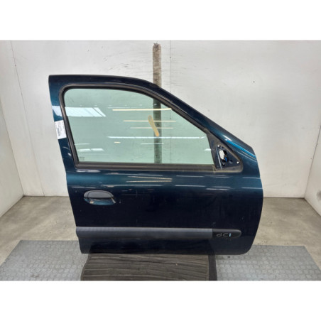 Porte avant droit RENAULT CLIO 2 Photo n°1