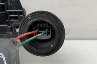 Leve vitre electrique avant droit SUZUKI SWIFT 3