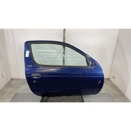 Porte avant droit RENAULT MEGANE 1 Photo n°1